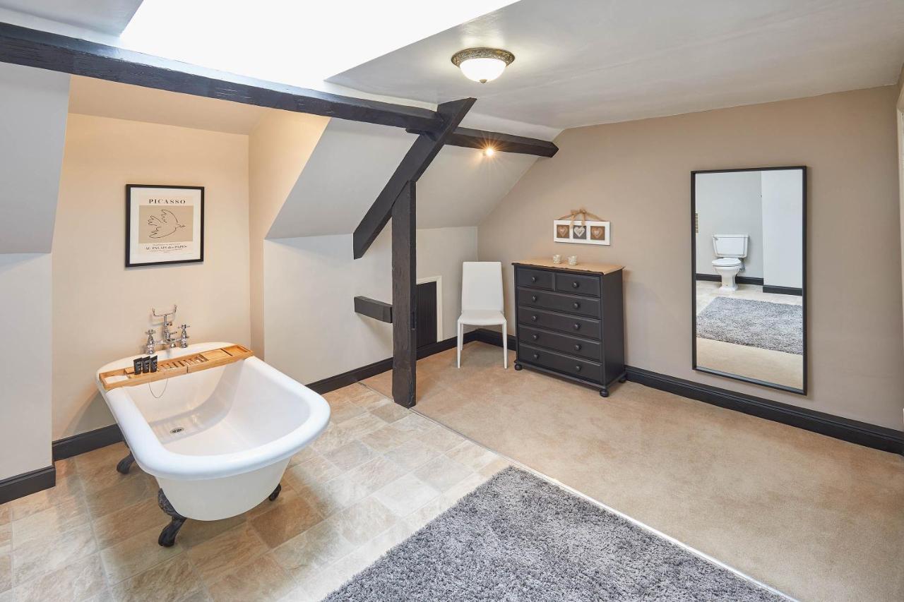 Host & Stay - Princess Place Townhouse 휫비 외부 사진